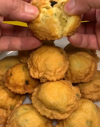 🍳 Fluffy Beer-Egg Fritters